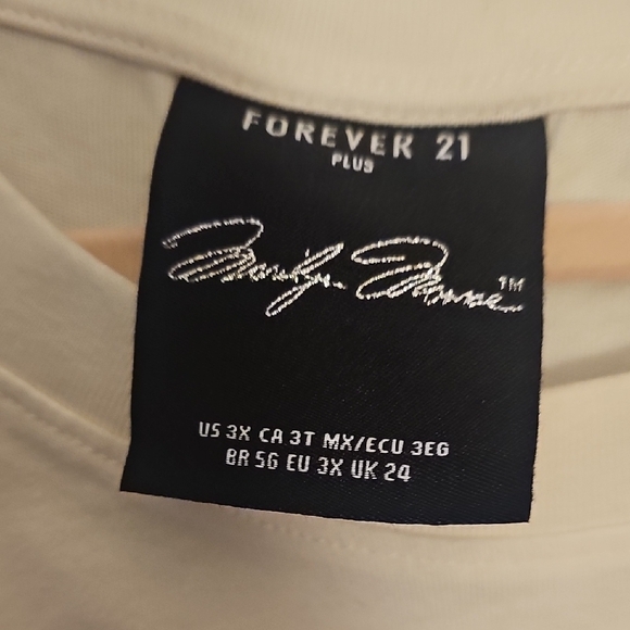 Forever 21 White Graphic Tee - Picture 2 of 9